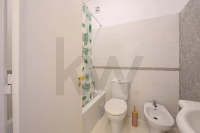 Apartamento T1 para Venda em Algés, Linda-A-Velha e Cruz Quebrada-Dafundo