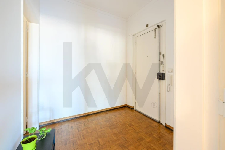 Apartamento T1 para Venda em Algés, Linda-A-Velha e Cruz Quebrada-Dafundo Foto 13
