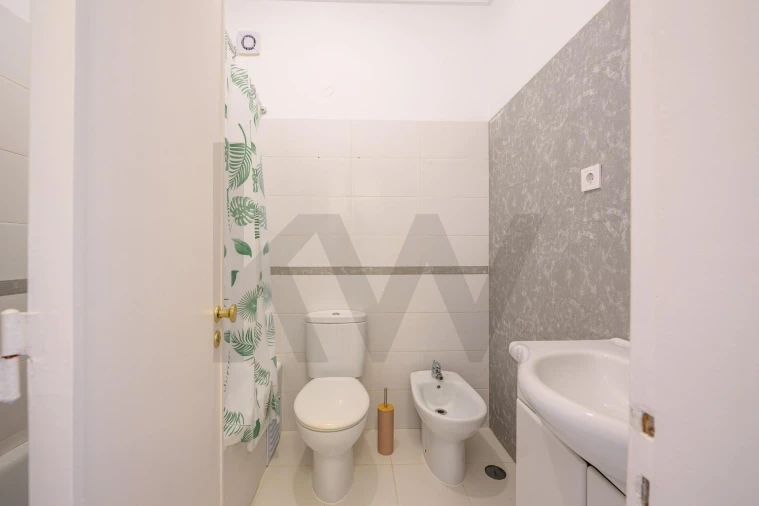 Apartamento T1 para Venda em Algés, Linda-A-Velha e Cruz Quebrada-Dafundo Foto 5
