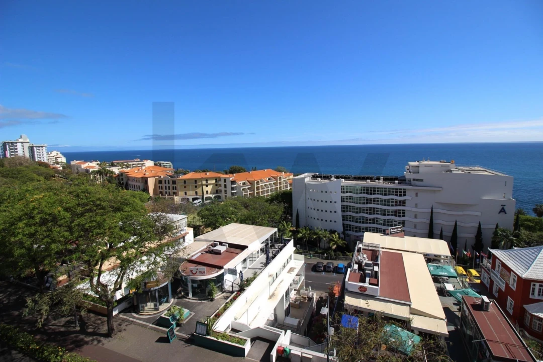 Apartamento T1 para Arrendamento em São Martinho Foto 10