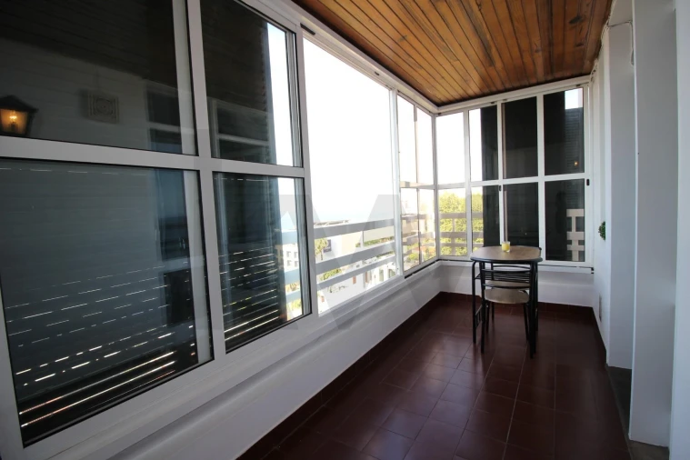 Apartamento T1 para Arrendamento em São Martinho Foto 20