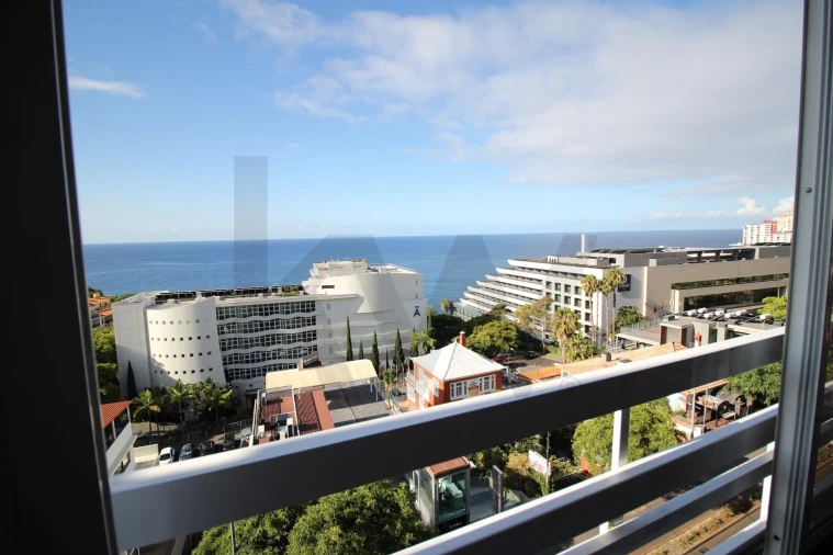 Apartamento T1 para Arrendamento em São Martinho Foto 21