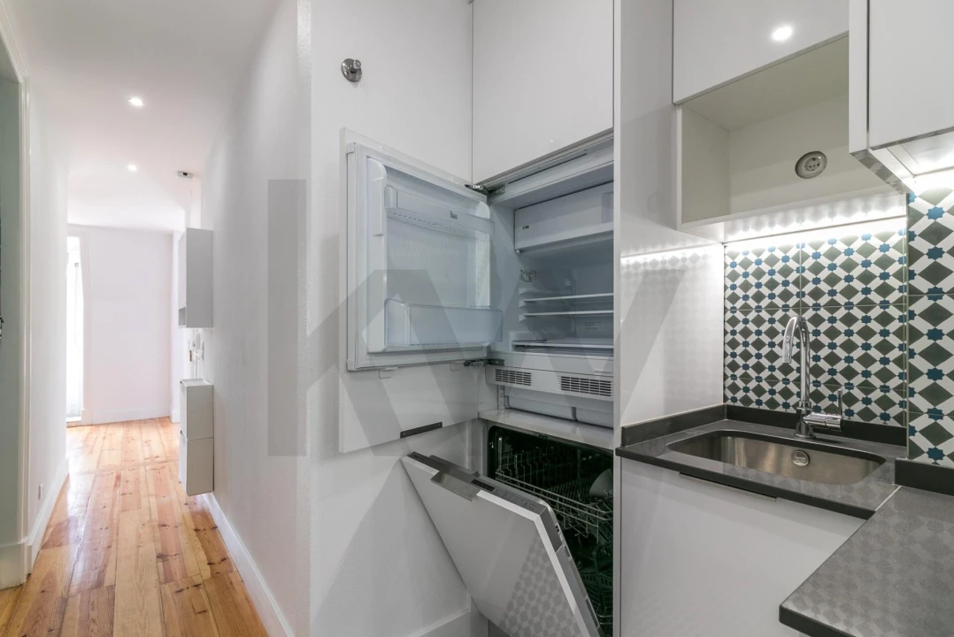 Apartamento T1 para Arrendamento em Alcantara Foto 10
