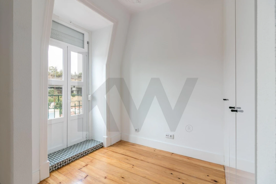 Apartamento T1 para Arrendamento em Alcantara Foto 5