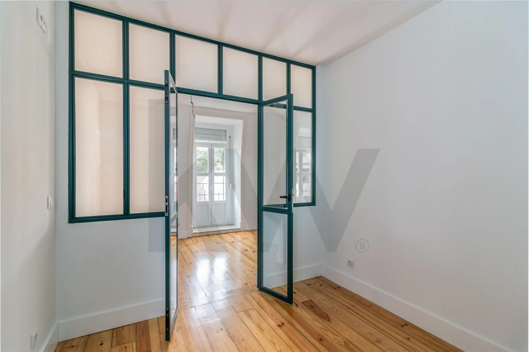 Apartamento T1 para Arrendamento em Alcantara Foto 2