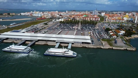 Apartamento T2 para Venda em Alto do Seixalinho, Santo André e Verderena