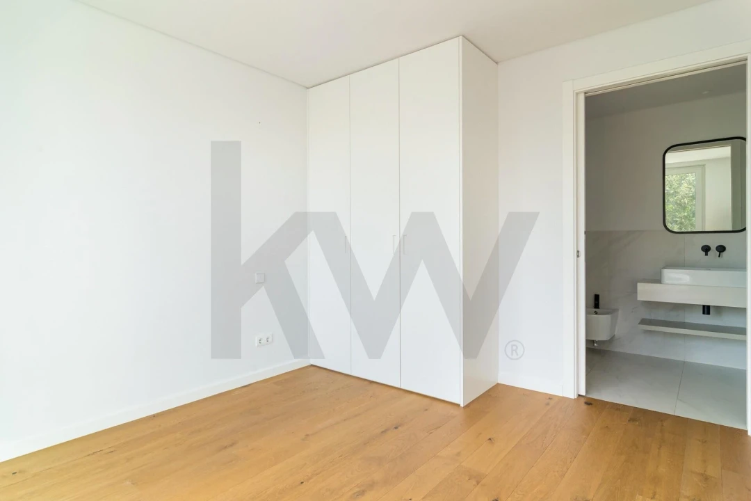 Apartamento T2 para Arrendamento em Carnide Foto 17