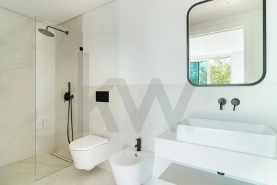 Apartamento T2 para Arrendamento em Carnide