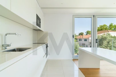Apartamento T2 para Arrendamento em Carnide