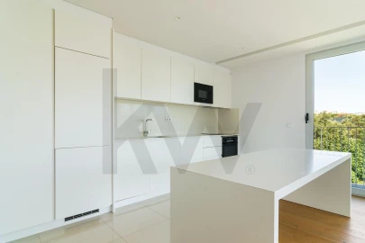 Apartamento T2 para Arrendamento em Carnide