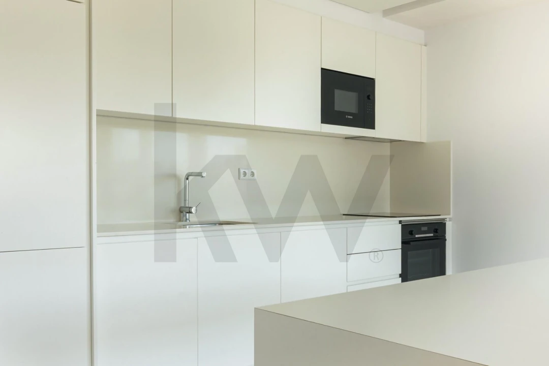 Apartamento T2 para Arrendamento em Carnide Foto 9