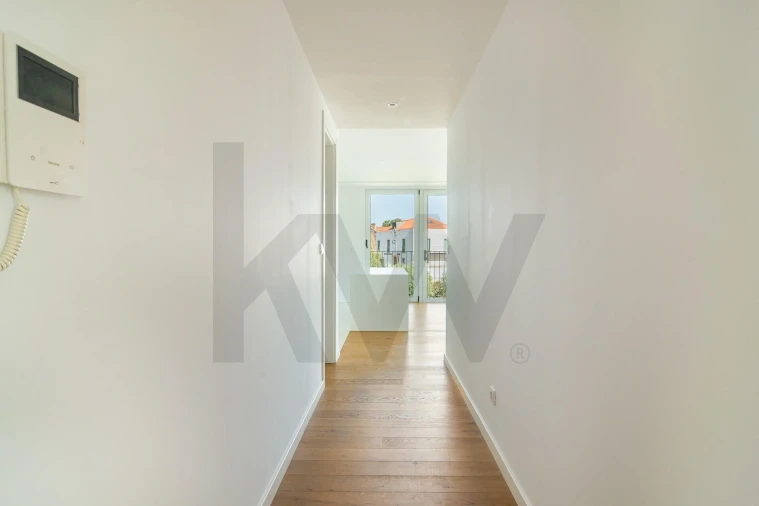 Apartamento T2 para Arrendamento em Carnide Foto 12