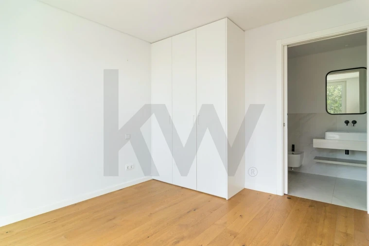 Apartamento T2 para Arrendamento em Carnide Foto 17