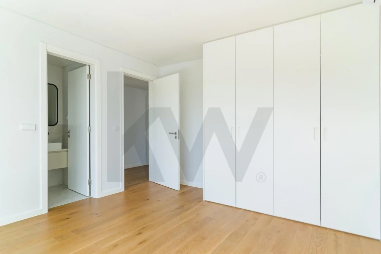 Apartamento T2 para Arrendamento em Carnide Foto 13