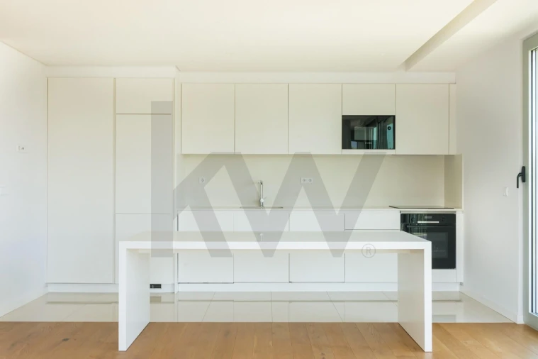 Apartamento T2 para Arrendamento em Carnide Foto 7