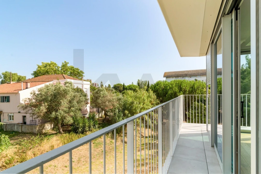 Apartamento T2 para Arrendamento em Carnide Foto 20