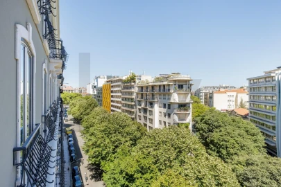Apartamento T2 para Arrendamento em Arroios