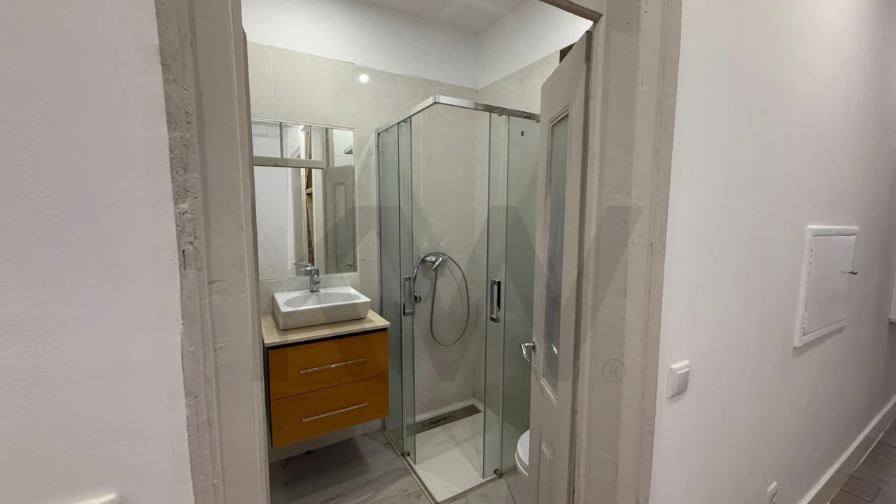 Apartamento T2 para Venda em Misericórdia Foto 10