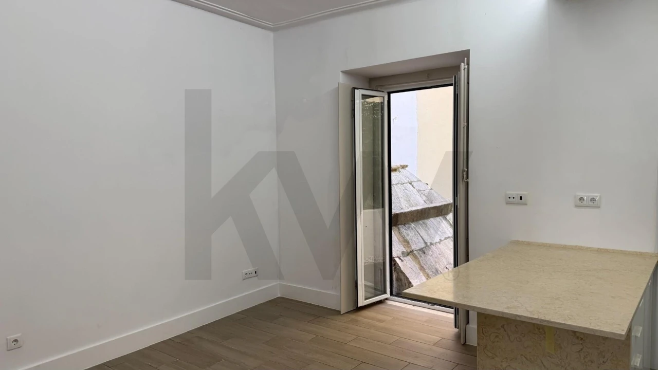Apartamento T2 para Venda em Misericórdia Foto 4