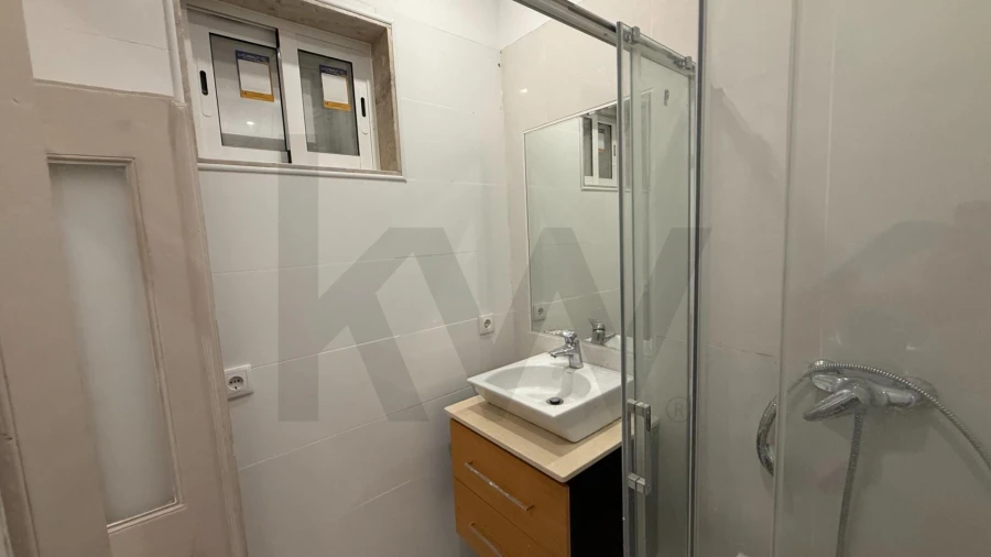 Apartamento T2 para Venda em Misericórdia Foto 11