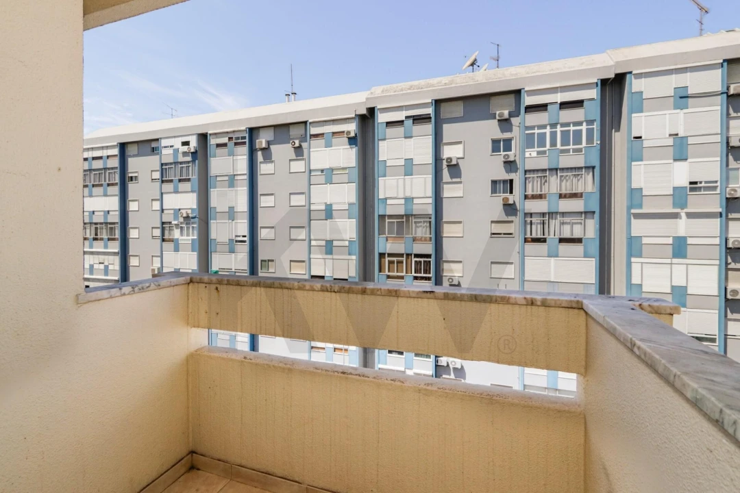 Apartamento T3 para Venda em Almada, Cova da Piedade, Pragal e Cacilhas Foto 26