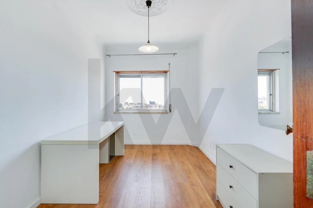 Apartamento T3 para Venda em Almada, Cova da Piedade, Pragal e Cacilhas Foto 7