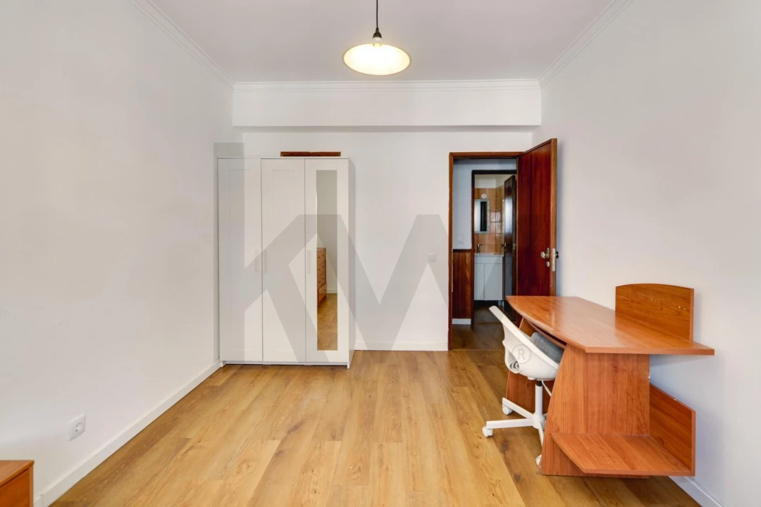 Apartamento T3 para Venda em Almada, Cova da Piedade, Pragal e Cacilhas Foto 17