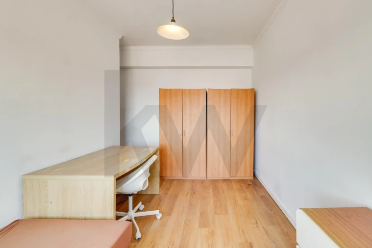 Apartamento T3 para Venda em Almada, Cova da Piedade, Pragal e Cacilhas Foto 11