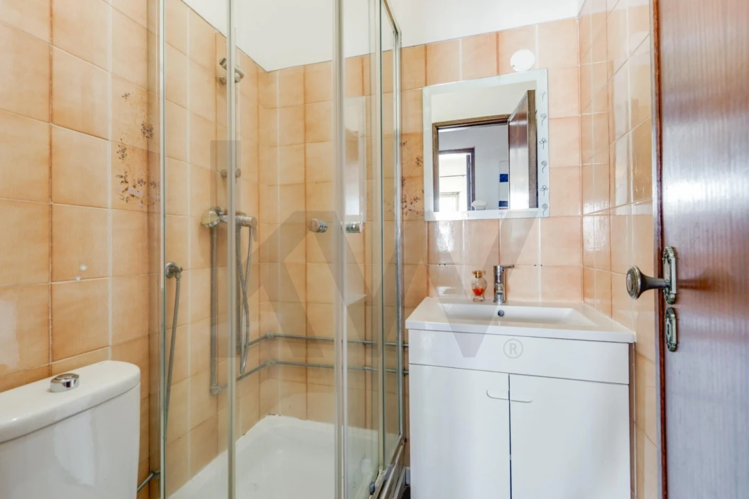 Apartamento T3 para Venda em Almada, Cova da Piedade, Pragal e Cacilhas Foto 13