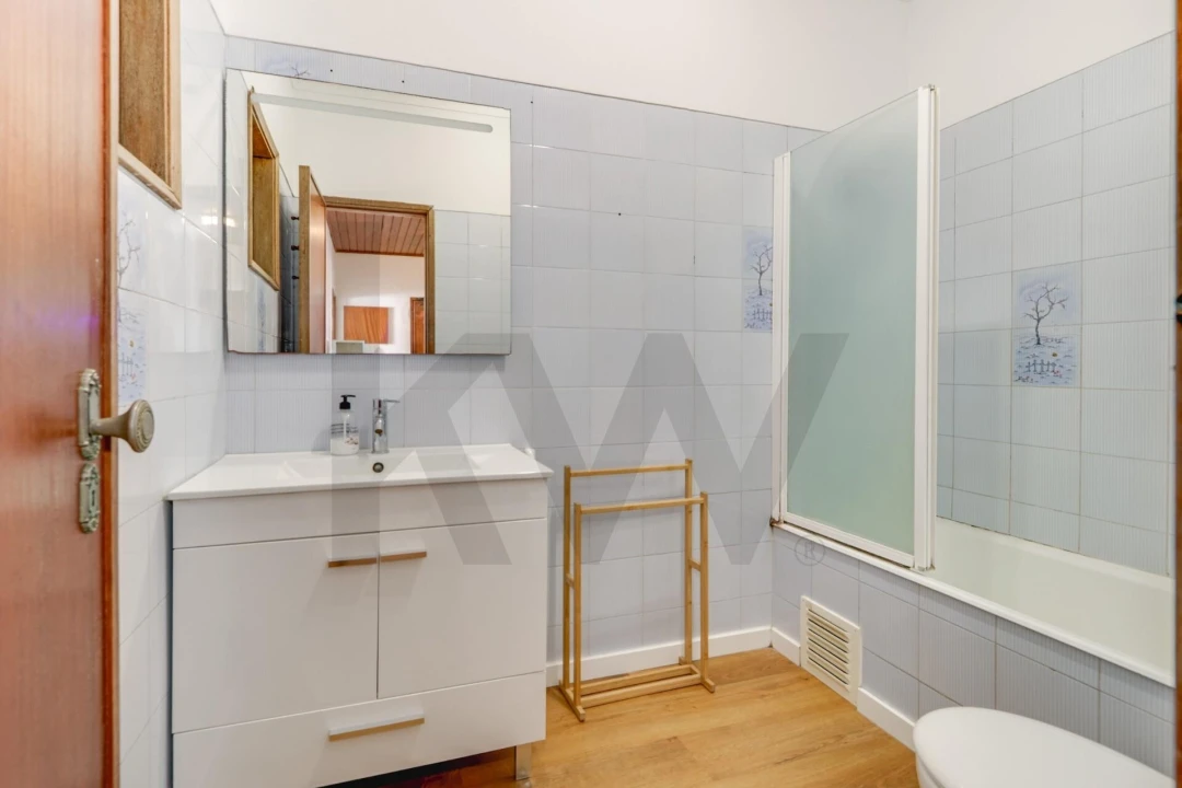 Apartamento T3 para Venda em Almada, Cova da Piedade, Pragal e Cacilhas Foto 15