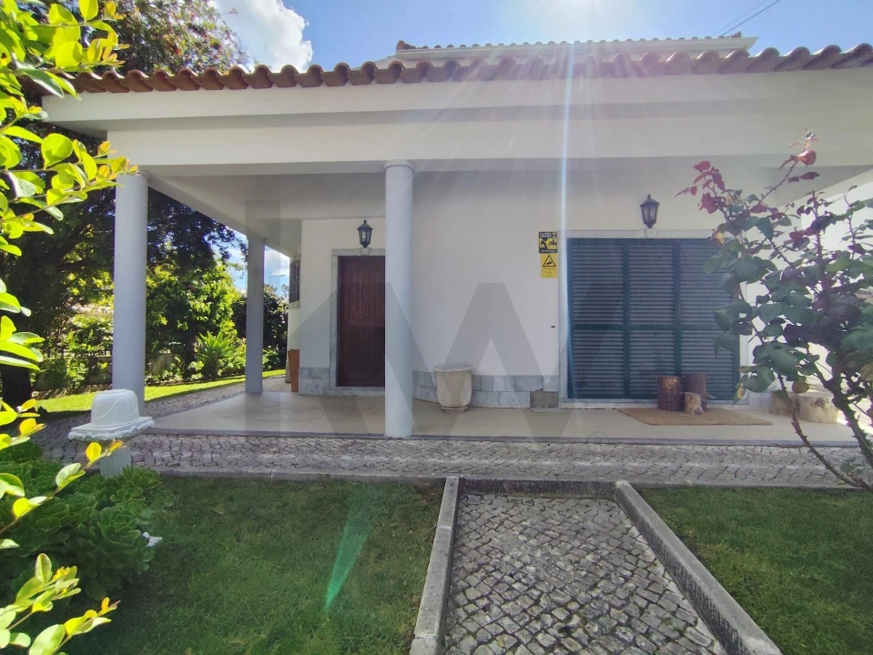 Moradia T3 para Venda em Charneca de Caparica e Sobreda Foto 4