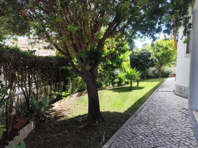 Moradia T3 para Venda em Charneca de Caparica e Sobreda Foto 11