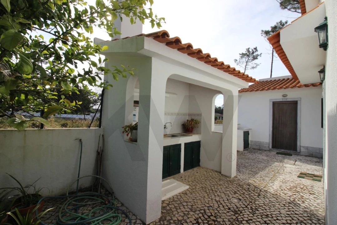 Moradia T3 para Venda em Charneca de Caparica e Sobreda Foto 13
