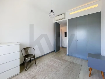 Apartamento T2 para Arrendamento em Penha de França