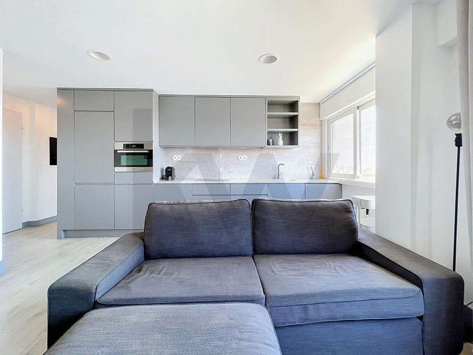 Apartamento T2 para Arrendamento em Penha de França Foto 9