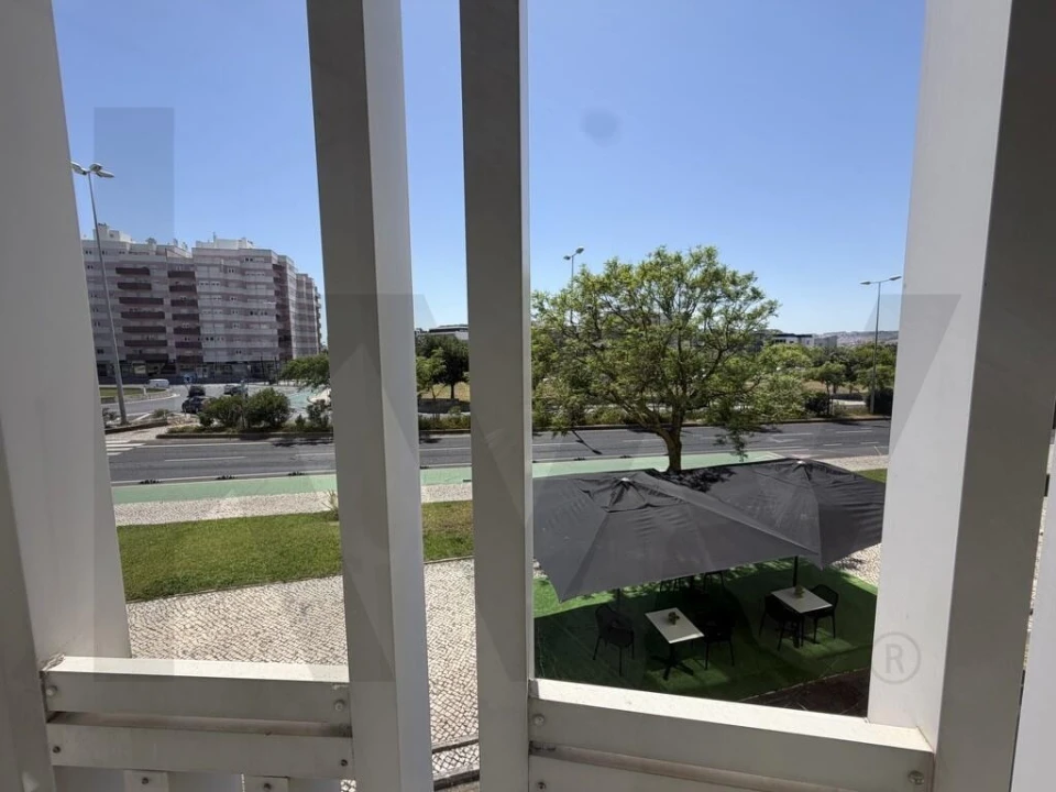 Apartamento T2 para Arrendamento em Carnide Foto 1