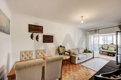 Apartamento T3 para Venda em Queluz e Belas