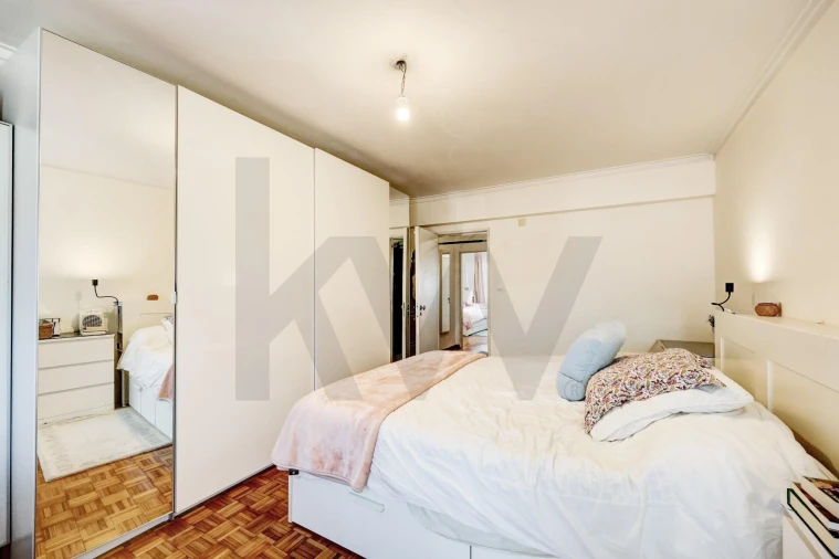 Apartamento T3 para Venda em Queluz e Belas Foto 14