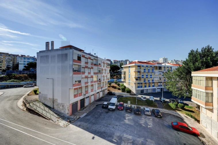 Apartamento T3 para Venda em Queluz e Belas Foto 21