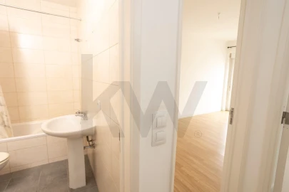 Apartamento T2 para Arrendamento em Benfica