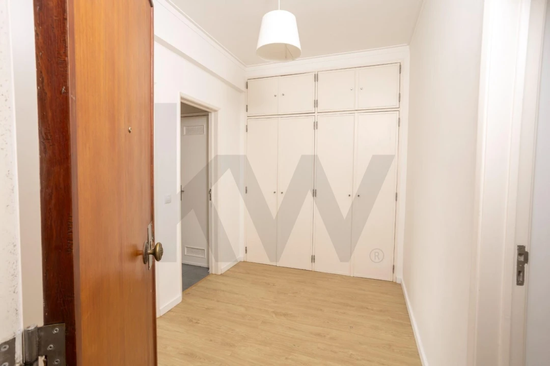 Apartamento T2 para Arrendamento em Benfica Foto 7
