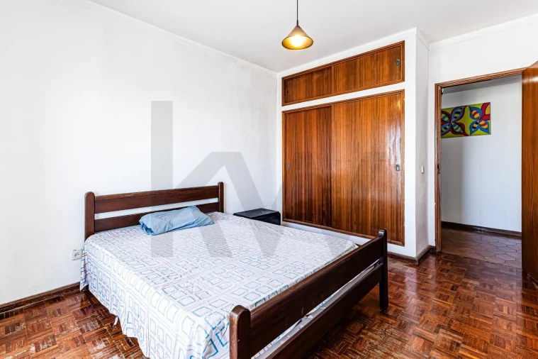 Apartamento T2 para Venda em Portimão Foto 10