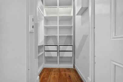 Apartamento T2 para Venda em Santa Maria Maior