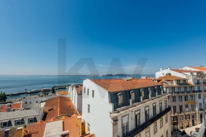 Apartamento T2 para Venda em Santa Maria Maior