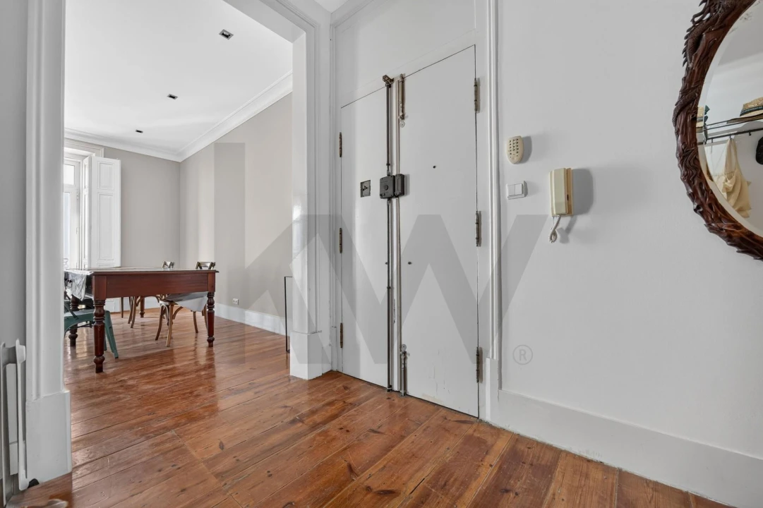 Apartamento T2 para Venda em Santa Maria Maior Foto 1
