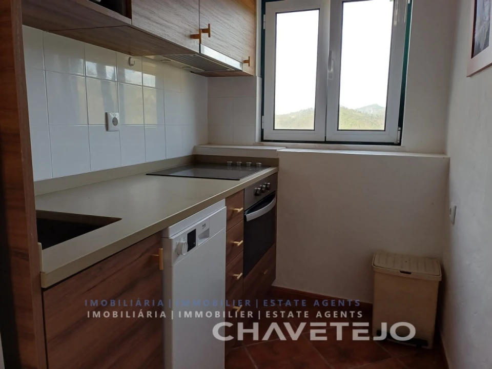 Moradia T2 para Venda em Vila de Rei Foto 8