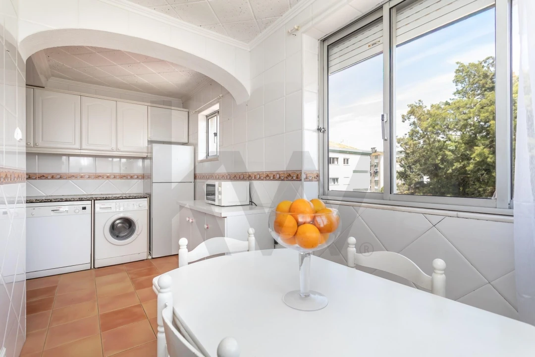 Apartamento T3 para Venda em Setubal (São Sebastião) Foto 1