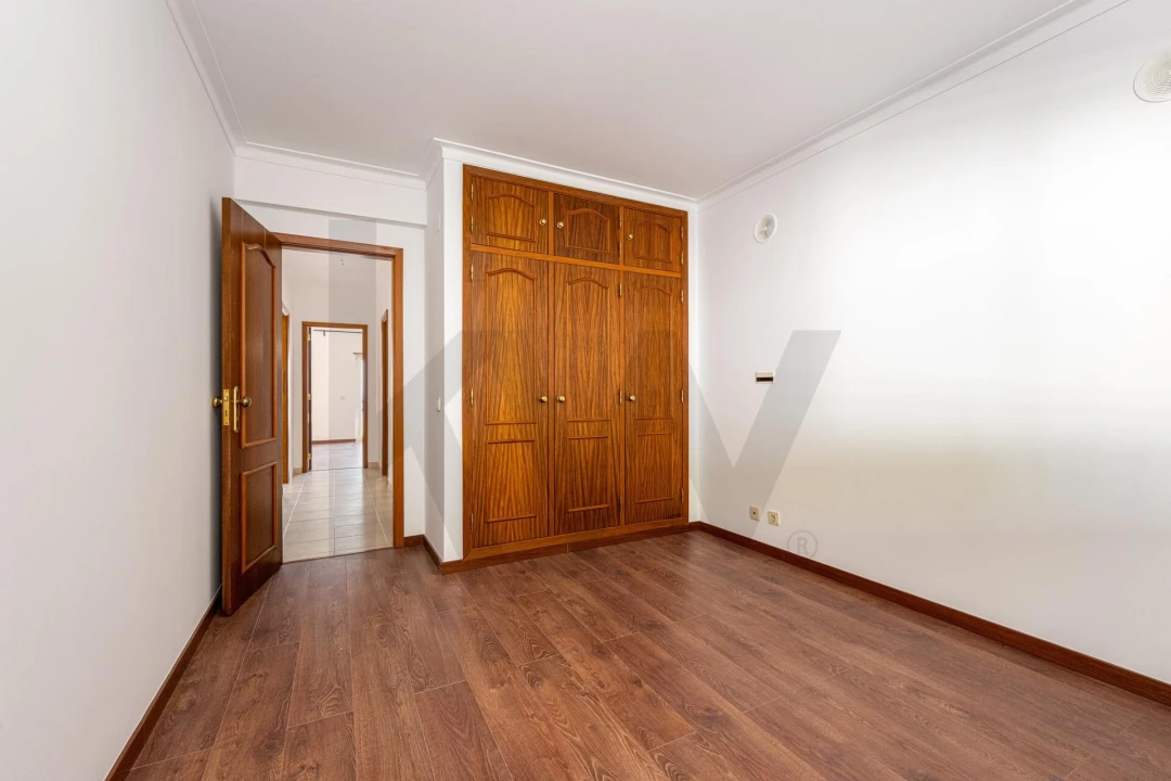 Apartamento T2 para Venda em Sesimbra (Santiago) Foto 24