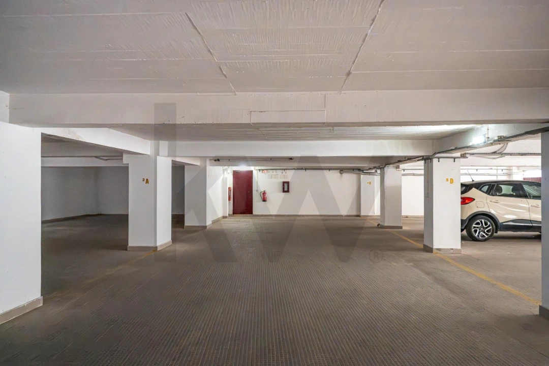 Apartamento T2 para Venda em Sesimbra (Santiago) Foto 40