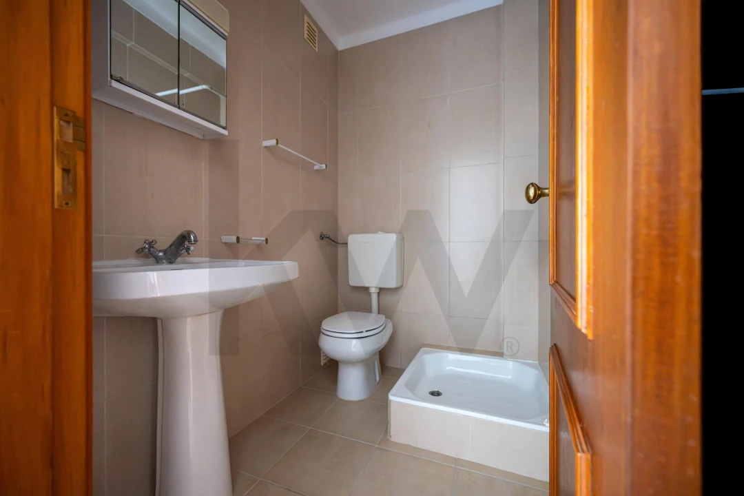 Apartamento T2 para Venda em Sesimbra (Santiago) Foto 30